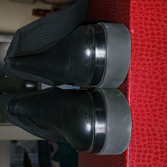 TAMARA MELLON x KARLA WELCH BLACK "RALLY CRY " OVER THE KNEE SOCK BOOTS - Picture 4 of 14